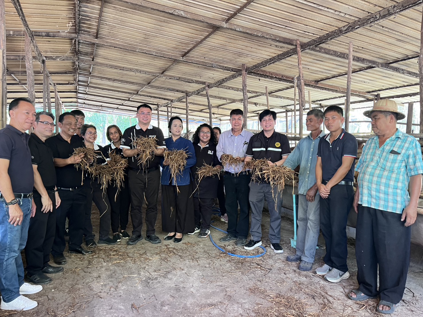 title - วันอังคารที่ 31 มีนาคม 2569 นายวิทูล ประดิษฐบุญ ปฏิรูปที่ดินจัังหวัดปราจีนบุรี พร้อมด้วย เจ้าหน้าที่ ส.ป.ก.ปราจีนบุรี เข้าร่วม กิจกรรมเปิดโครงการ Kick off การใช้ประโยชน์ จากฟางข้าวตาม 